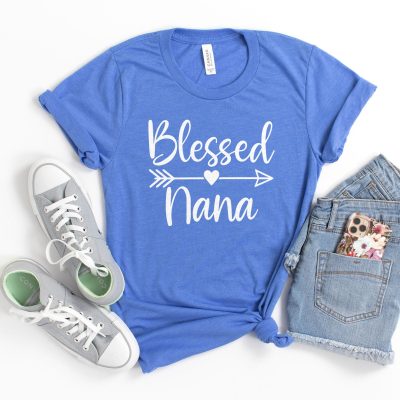 Blessed Nana - Arrow Unisex T-Shirt