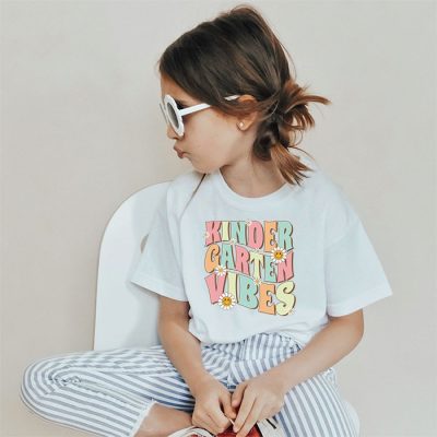 Kinhdergarten Vibes - Kindergarten Team Retro 1st Day Of School T-Shirt