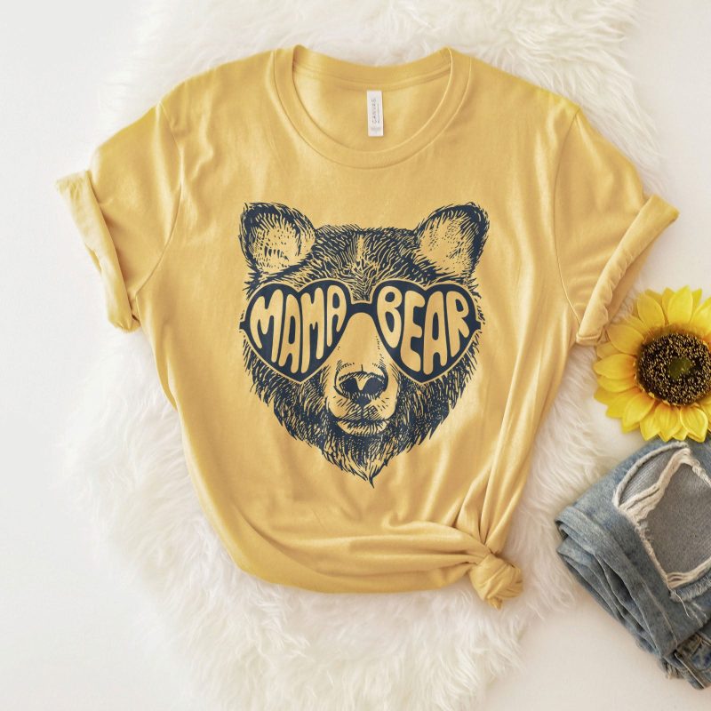 Mama Bear Love Unisex T-Shirt