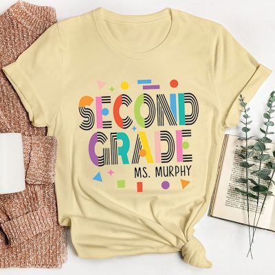 Personalized Teacher's Name And Grade Cute Geometric Icon Teacher T-Shirt