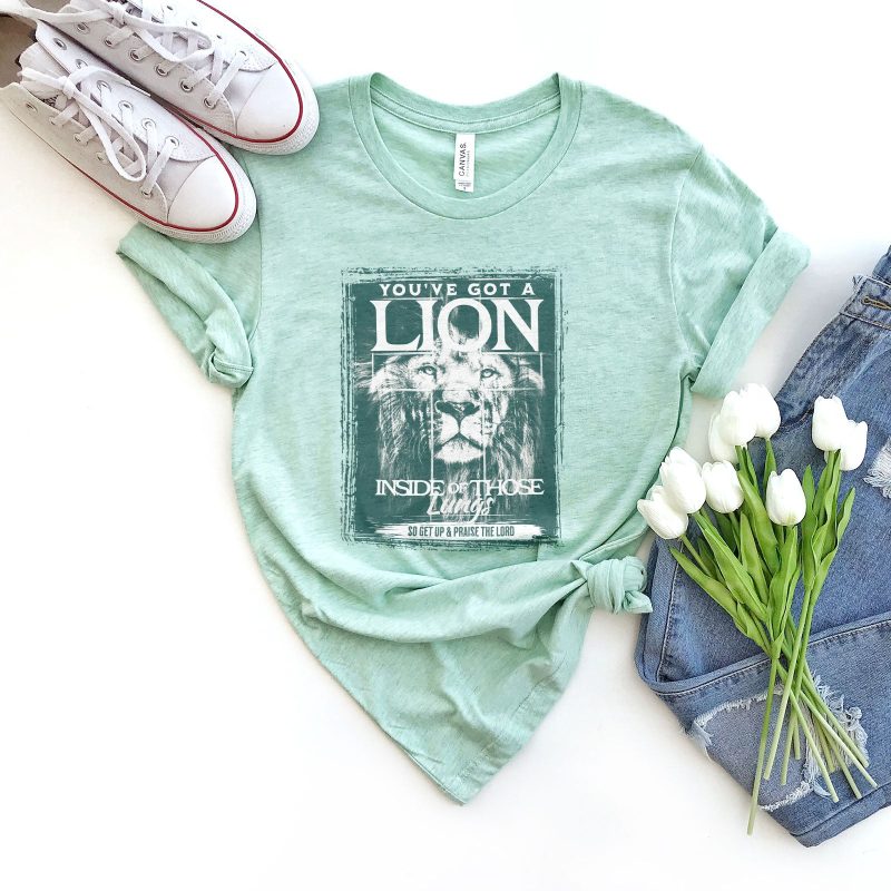 Praise The Lord Lion Unisex T-Shirt