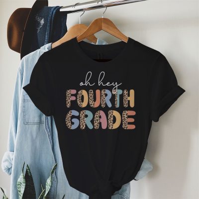 Retro Oh Hey 4th Grade Back To School Leopard Teachers T-Shirt