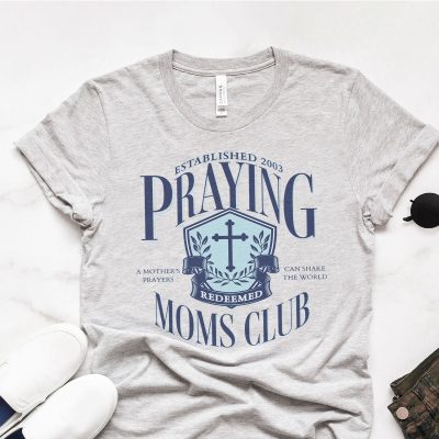 Vintage Praying Mom's Club Unisex T-Shirt